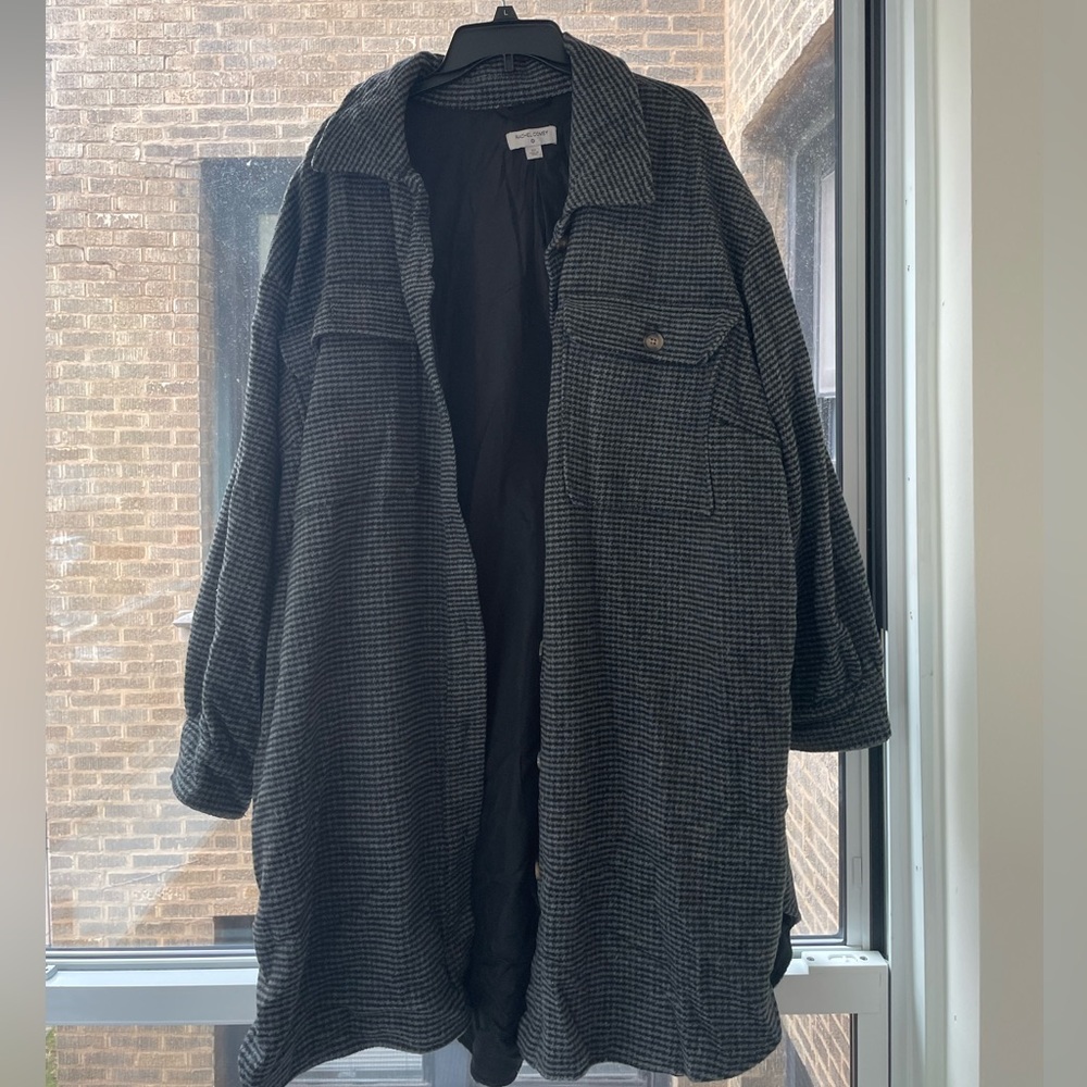 Woman’s plaid coat. 3x.